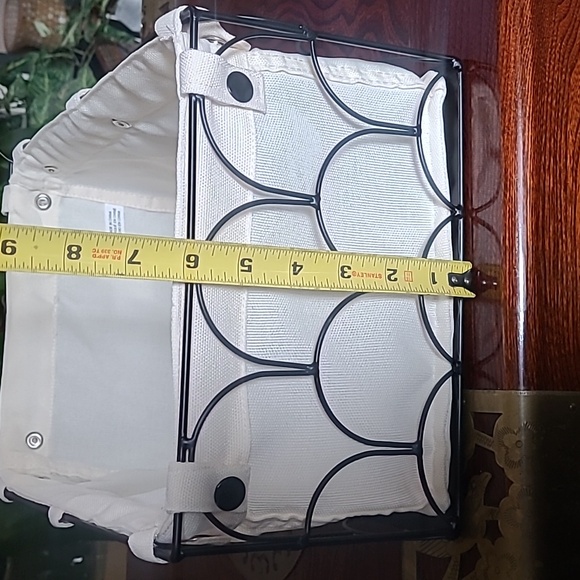 Scalloped Wire Storage Basket - Picture 9 of 10